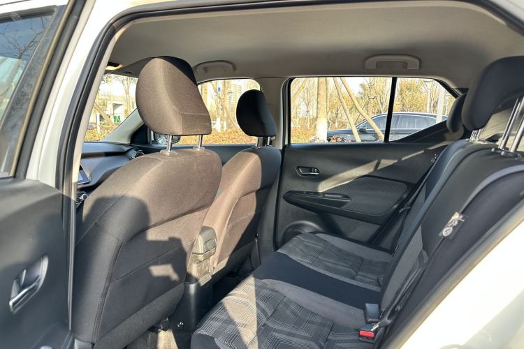 Used Nissan Kicks 2021 1.5L XL CVT Cool Enjoyment Edition