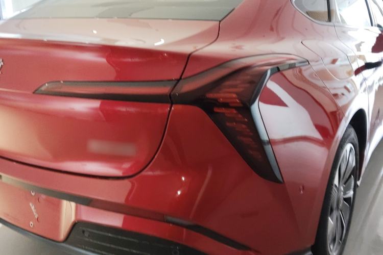 Used Hongqi Tiangong 05 2025 550 Smart Selection Right Rear Taillight