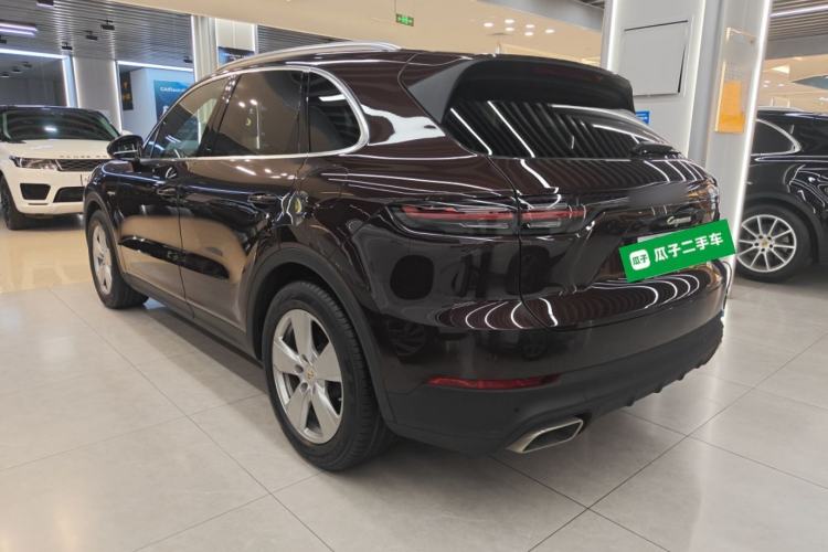 Used Porsche Cayenne E-Hybrid 2020 Cayenne E-Hybrid 2.0T Rear Left 45 Deg
