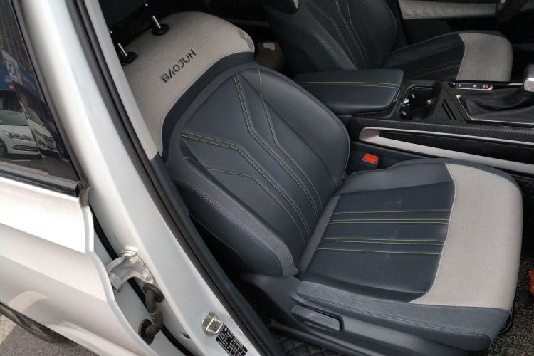 Used Baojun RM-5 2019 1.5T CVT 24-Hour Online Luxury Version 6 Seats Right Front Seat