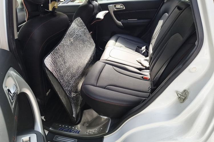 Used Haval H6 2015 Upgraded Model 1.5T Manual Two-Wheel Drive Elite Version
