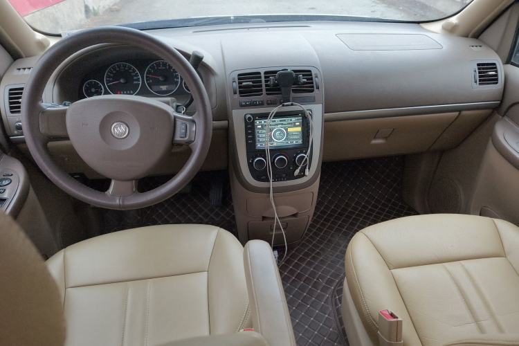 Used Buick GL8 2014 2.4L Comfort Edition
