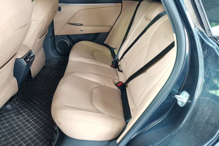 Used ARCFOX Alpha T5 2025 520 MAX Left Rear Seat