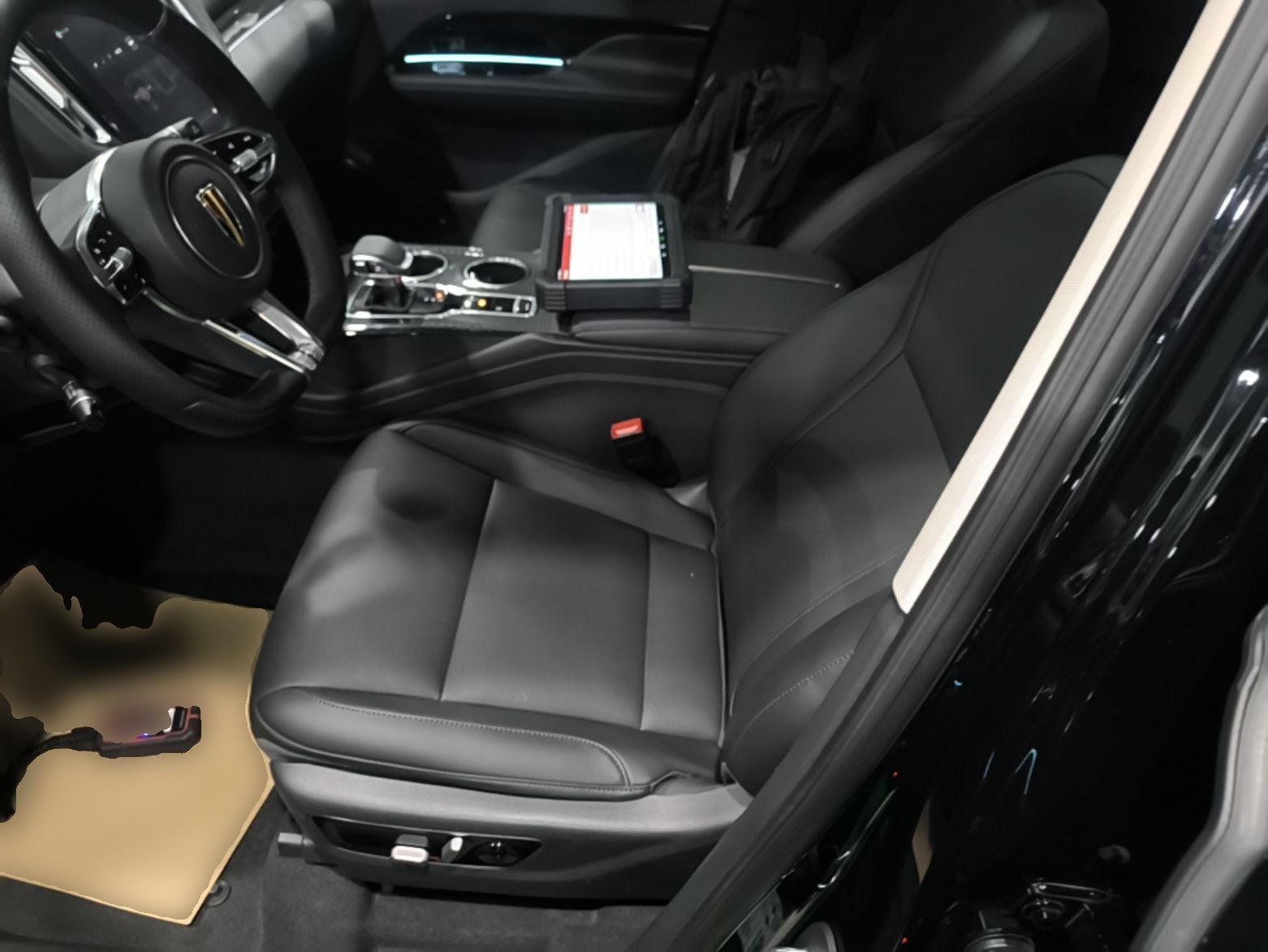 Hongqi HS3 PHEV 2025 Model PHEV 117km Jingwei PLUS Edition — снимка 19