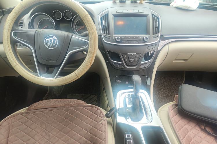 Used Buick Regal 2015 2.0L Leading Fashion Edition Interior 2