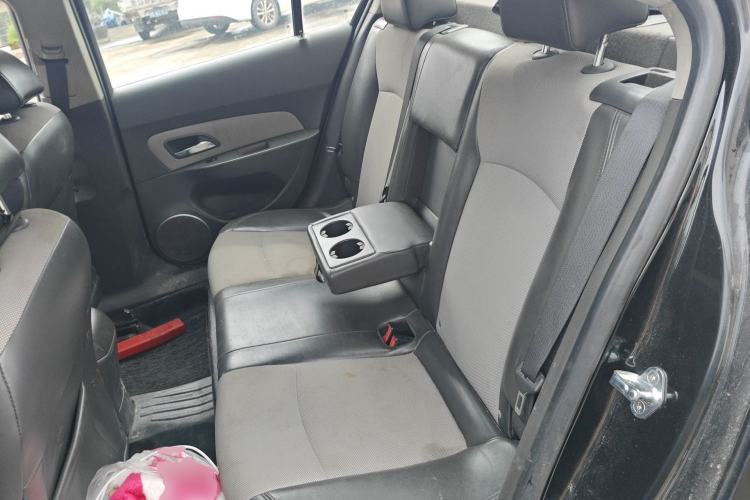 Used Chevrolet Cruze 2013 1.6L SE MT Left Rear Seat