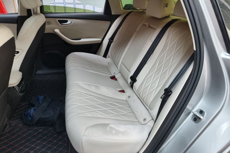 Used Roewe D7 2023 EV 510km Rear-Drive Flagship Edition Left Rear Seat