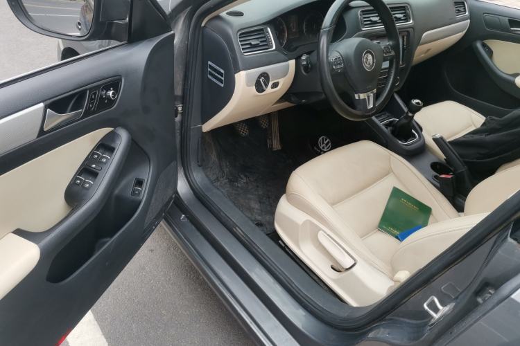 Used Volkswagen Sagitar 2012 1.4TSI Manual Luxury Model
