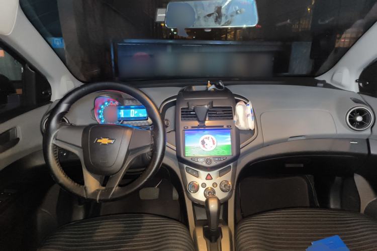 Used Chevrolet Aveo Sonic 2013 Sedan 1.4L Automatic with Sunroof