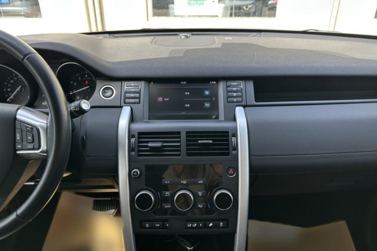 Used Land Rover Discovery Sport 2019 240 PS PURE Edition China V Standard