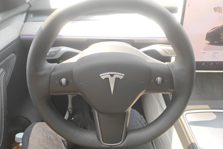 Used Tesla Model Y 2023 Rear-Wheel-Drive Version
