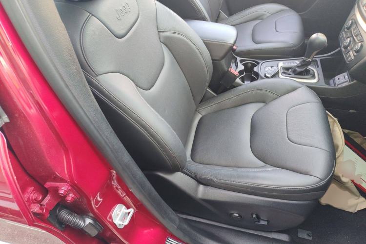 Used Jeep Cherokee 2016 2.4L Leading Smart Version