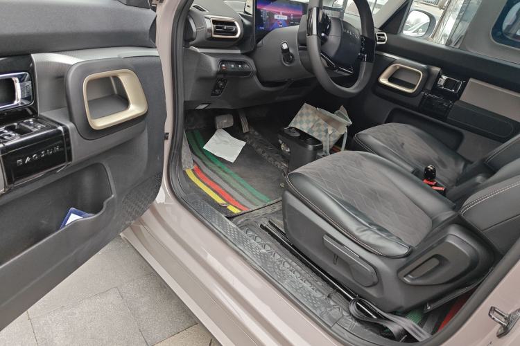 Used Baojun KiWi EV 2023 Smart Luxury Edition Ternary Lithium Driver Seat