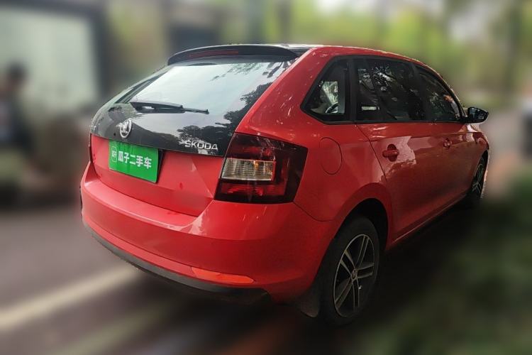 Used Skoda Rapid Spaceback 2014 1.6L Automatic Enjoyment Edition
