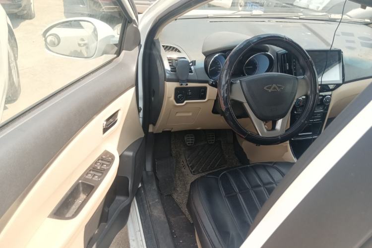 Used Chery E3 2013 1.5L Manual Fashion Model Driver Seat