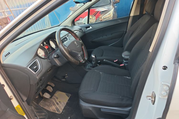 Used Peugeot 308 2014 Enjoy Edition Classic 1.6L Manual YouShang Model