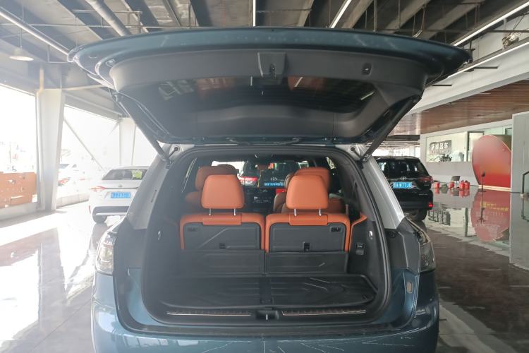 Used Hima AITO M9 2024 Range-Extended Ultra Version 52 kWh 6-Seater Model Trunk