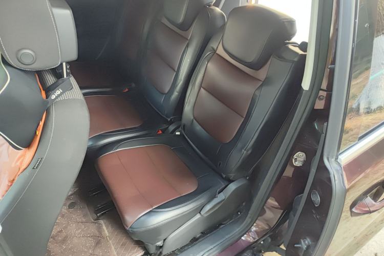 Used Volkswagen Sharan 2016 280TSI Enjoyment Model 7-Seater