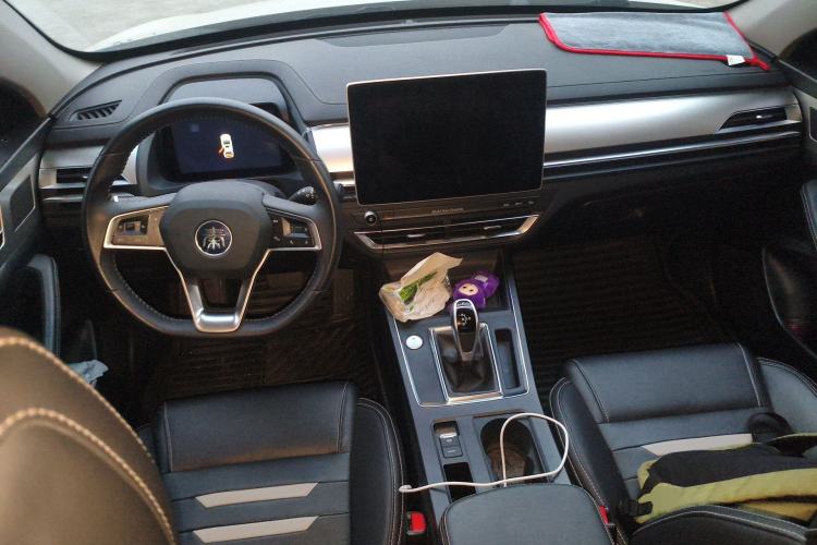 Used BYD Qin Pro 2018 1.5TI Automatic Smart Connect FENGSHANG Model Center Console