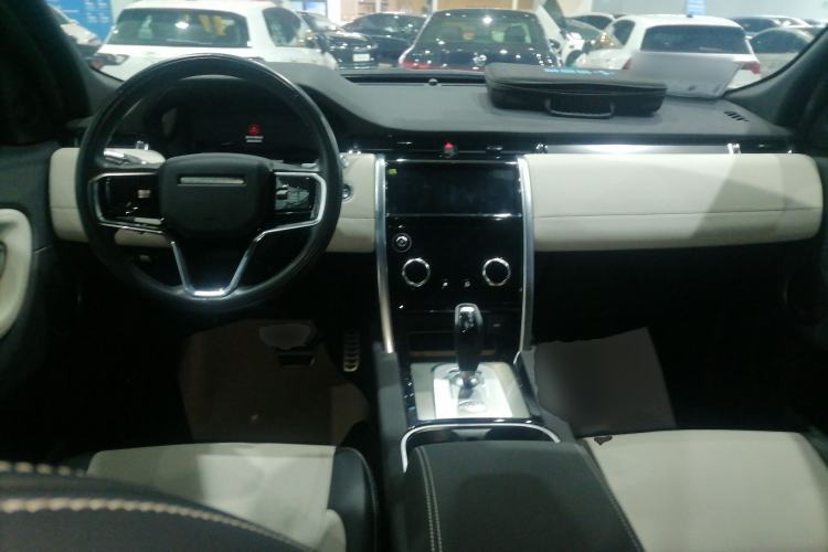 Used Land Rover Discovery Sport 2022 Revised Version 249 PS Metropolitan Edition

