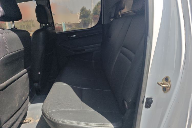 Used Foton Tunland 2017 2.8T E3 Diesel Two-Wheel Drive Extended Comfort Version BJ493ZLQ4