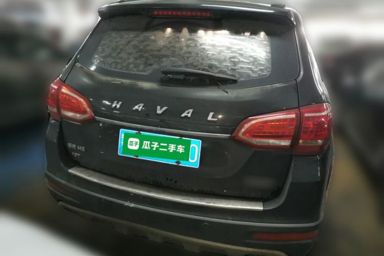 Used Haval H6 2015 Revised Version Sport Edition 1.5T Manual Transmission Two-Wheel Drive Elite Grade Rear