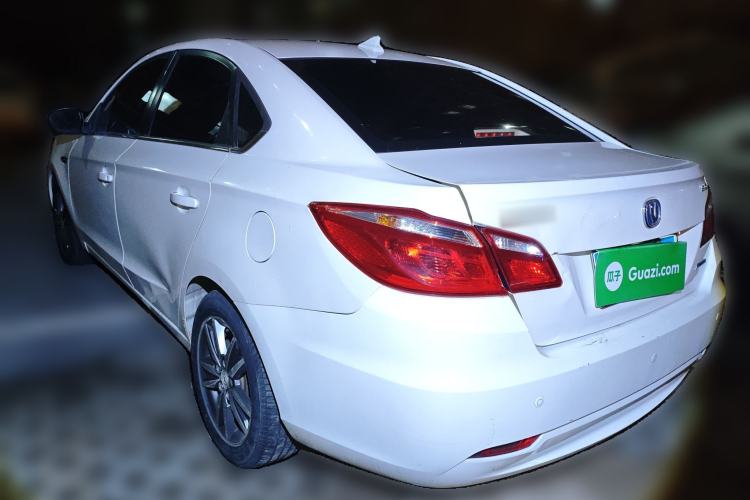 Used Changan Eado 2015 1.6L Manual Luxury Model China IV Standard
