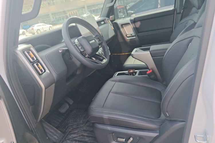 Used iCAR V23 2026 Model 550 Two-Wheel Drive Super Sports Edition Left Front Seat