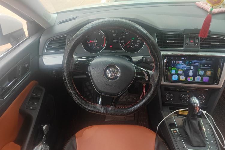 Used Volkswagen Lamando 2017 230TSI DSG Fashion Edition Steering Wheel