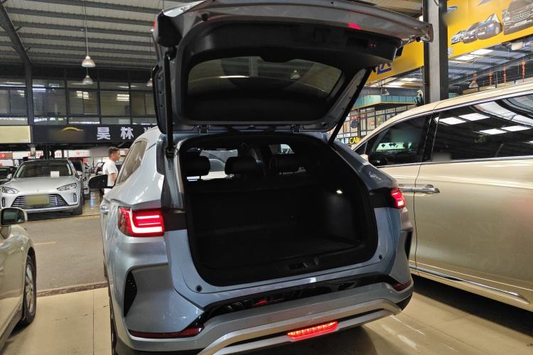 Used BYD Song PLUS New Energy 2024 HONOR Edition DM-i 110km Flagship PLUS
