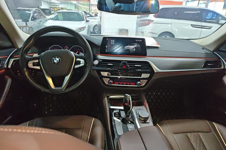 Used BMW 5 Series 2019 530Li Luxury Edition Premium Package
