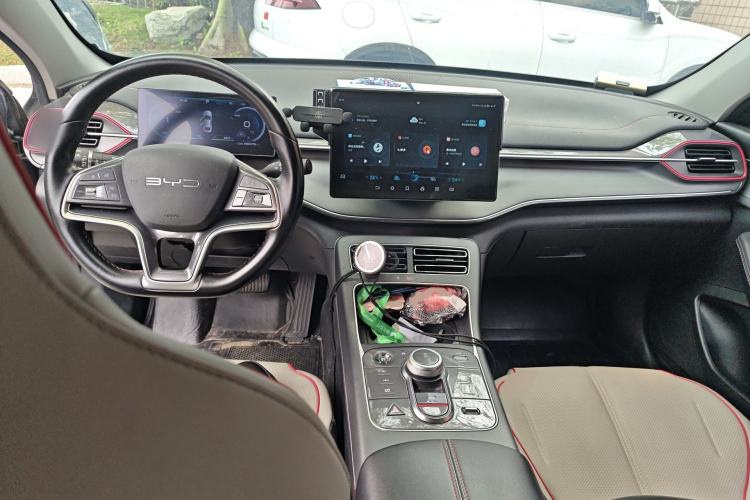 Used BYD Destroyer 05 2022 DM-i 55KM Prestige Model Center Console