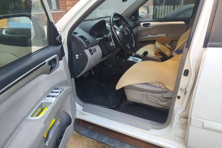 Used Mitsubishi Pajero Sport 2013 3.0L Automatic 4x4 Executive Edition