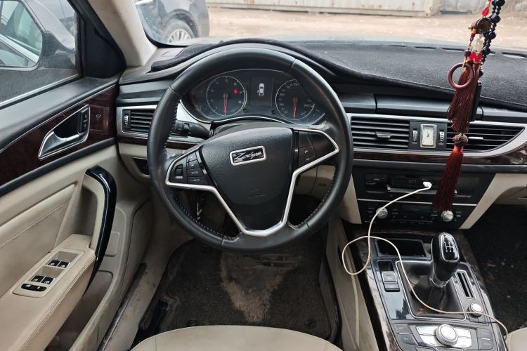Used Zotye Z700 2016 1.8T Manual Luxury Model Steering Wheel