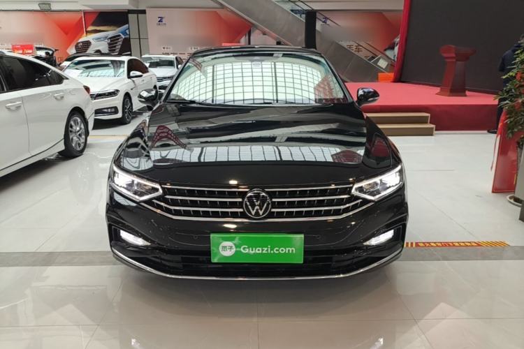 Used Volkswagen Magotan 2023 2 Million Units Commemorative Edition 330TSI DSG Luxury Version
