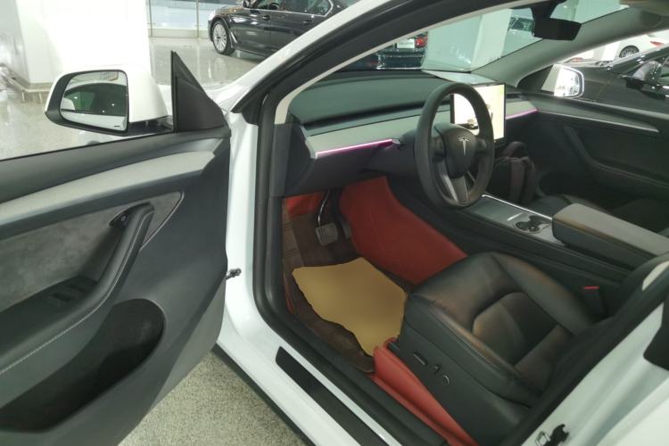 Used Tesla Model Y 2024 Rear-Wheel-Drive Version
