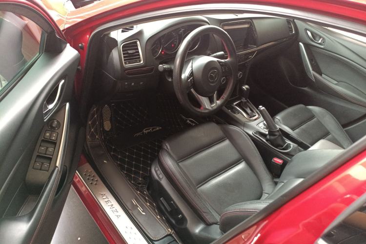 Used Mazda Atenza 2014 2.0L Blue Sky Luxury Edition Driver Seat