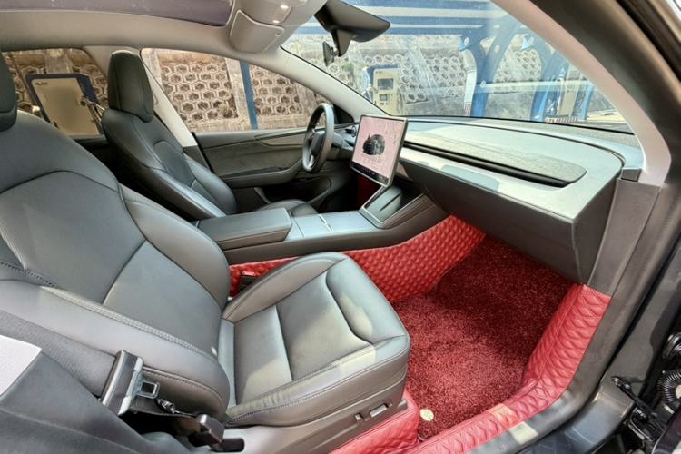 Used Tesla Model Y 2025 Long-Range All-Wheel Drive First Edition