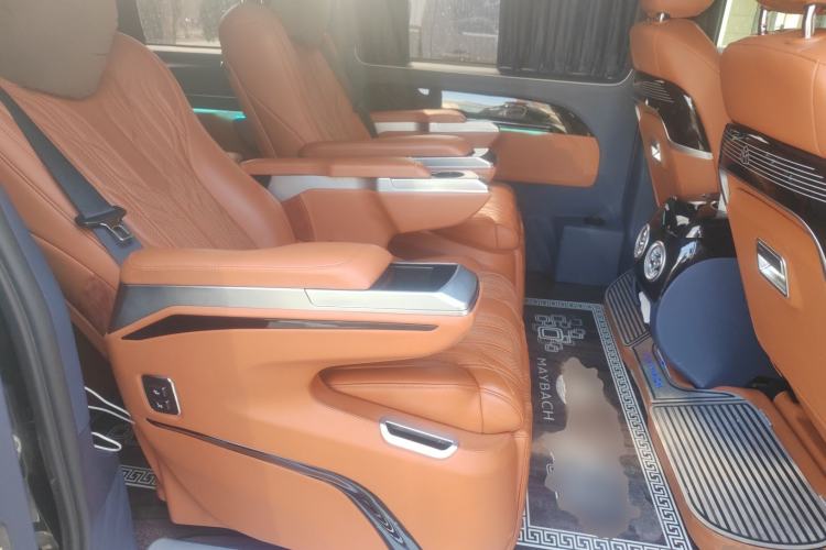 Used Mercedes-Benz Vito 2023 2.0T Elite Version 7 Seats Left Rear Seat