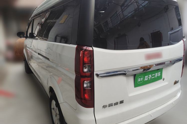 Used Jinbei Gold Hiace 2021 1.5L Passenger Van Travel Lion 6-Seater
