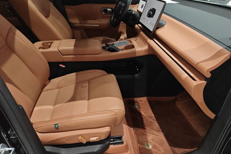 Used Leapmotor C16 2024 Range-Extended 200 Luxury Edition
