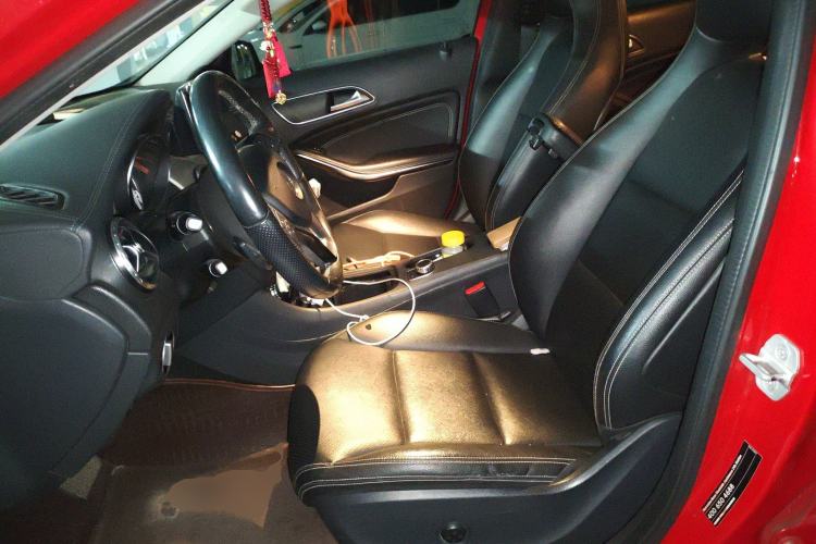 Used Mercedes-Benz GLA 2015 GLA 220 4MATIC Fashion Model
