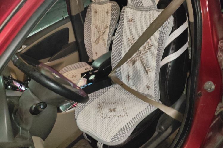 Used Hyundai Verna (older generation) 2011 Hatchback 1.4L Automatic Comfort Model GS