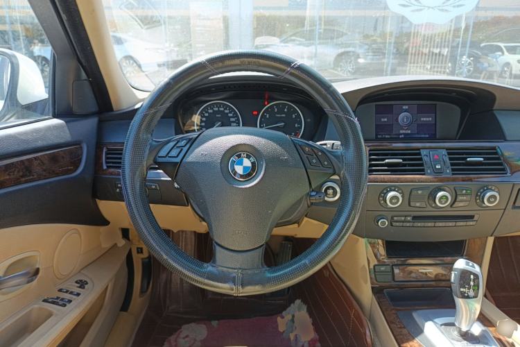 Used BMW 5 Series 2010 520Li Leading Model Steering Wheel