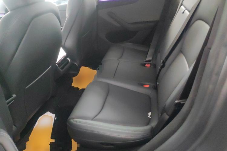 Used Tesla Model Y 2025 Rear-Wheel-Drive Version
