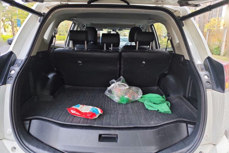 Used Toyota RAV4 2018 2.0L CVT Two-Wheel Drive Fashion X Edition
