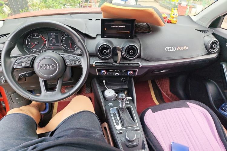 Used Audi Q2L 2020 35 TFSI Fashion Dynamic Model Center Console