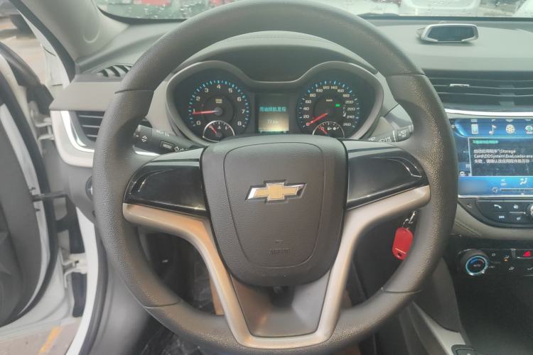 Used Chevrolet Malibu 2016 1.6T Automatic Comfort Edition Steering Wheel