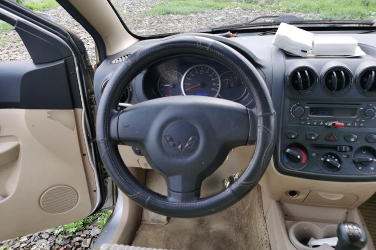 Used Wuling Hongguang 2010 1.4L Luxury Model
