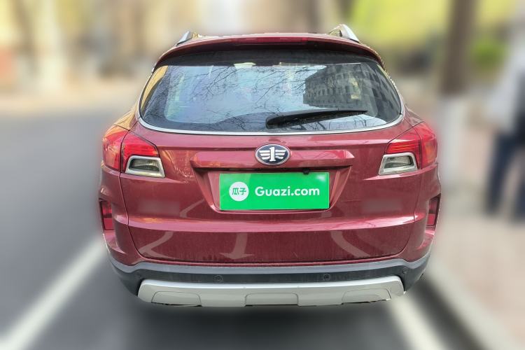 Used Bestune X80 2013 2.0L automatic comfort version
